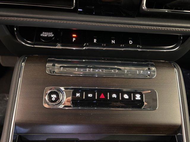 new 2025 Lincoln Aviator car, priced at $80,800