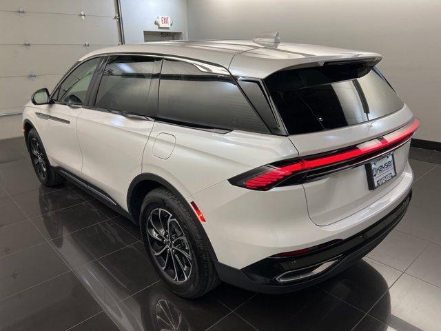 new 2025 Lincoln Nautilus car, priced at $63,270