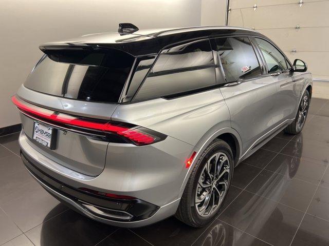 new 2025 Lincoln Nautilus car, priced at $69,555