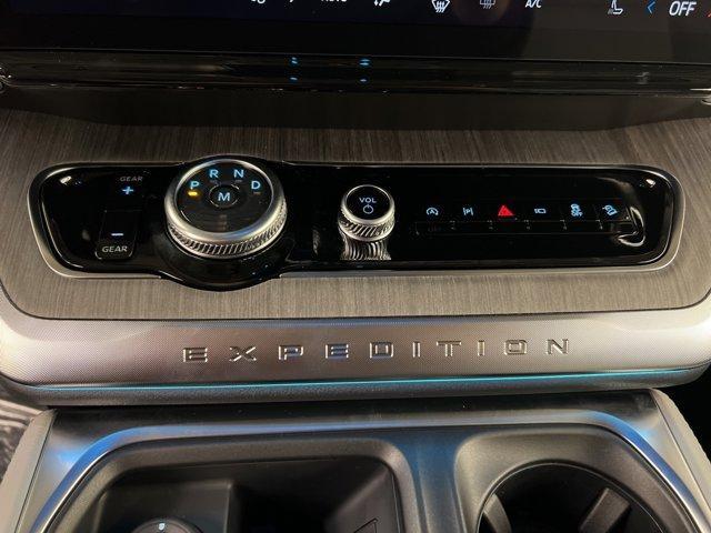 new 2025 Ford Expedition Max car, priced at $95,605