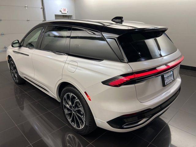 new 2025 Lincoln Nautilus car, priced at $63,390