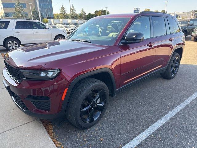 used 2023 Jeep Grand Cherokee car, priced at $33,566