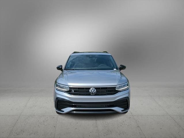 new 2024 Volkswagen Tiguan car, priced at $33,225