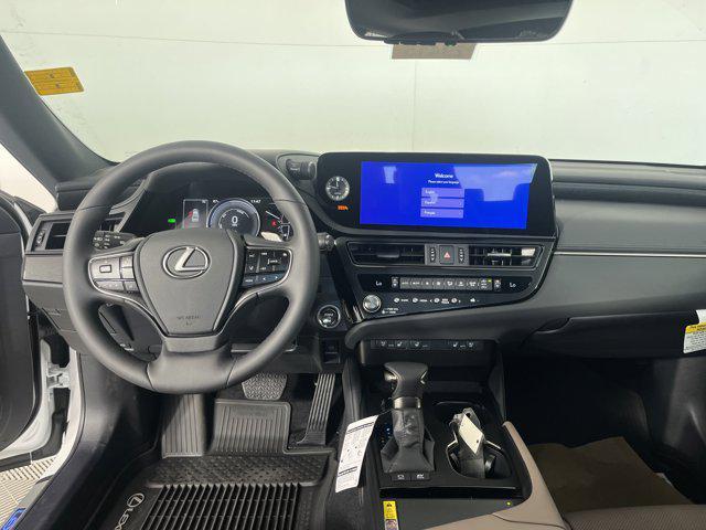 new 2025 Lexus ES 300h car, priced at $51,265