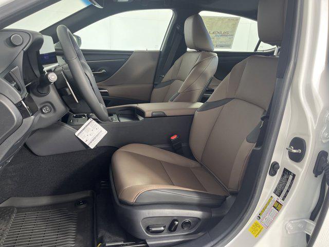 new 2025 Lexus ES 300h car, priced at $51,265
