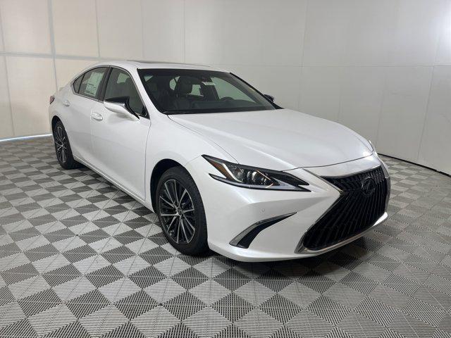 new 2025 Lexus ES 300h car, priced at $51,265