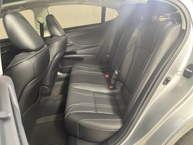 used 2025 Lexus ES 350 car, priced at $52,000