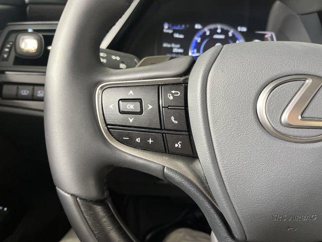 used 2025 Lexus ES 350 car, priced at $52,000