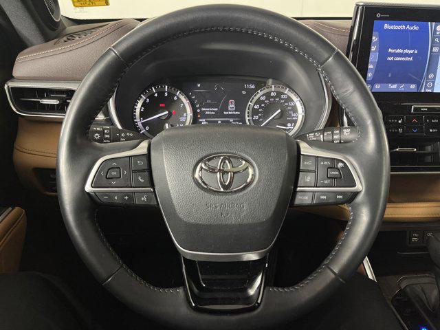 used 2022 Toyota Highlander car, priced at $47,000