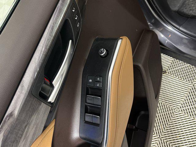 used 2022 Toyota Highlander car, priced at $47,000