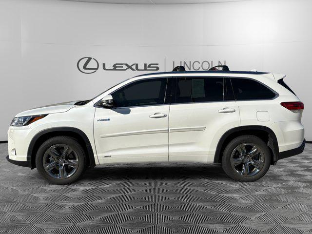 used 2019 Toyota Highlander Hybrid car, priced at $32,000