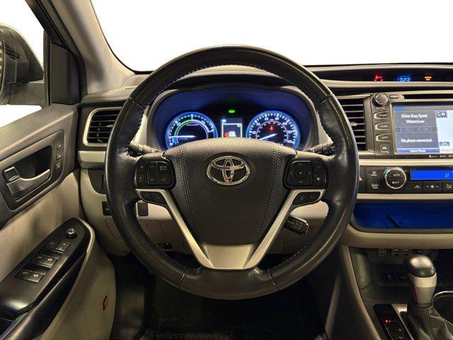 used 2019 Toyota Highlander Hybrid car, priced at $32,000
