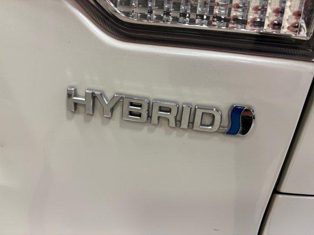 used 2019 Toyota Highlander Hybrid car, priced at $32,000