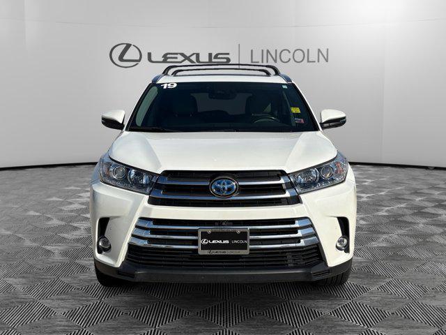 used 2019 Toyota Highlander Hybrid car, priced at $32,000