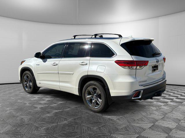 used 2019 Toyota Highlander Hybrid car, priced at $32,000