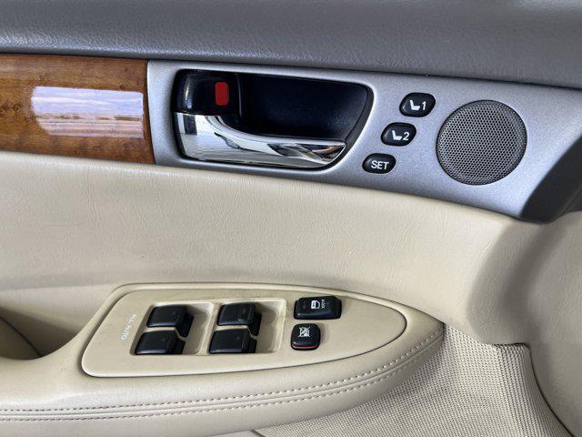 used 2005 Lexus ES 330 car, priced at $11,000