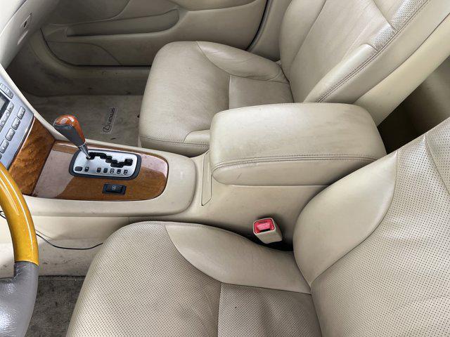 used 2005 Lexus ES 330 car, priced at $11,000