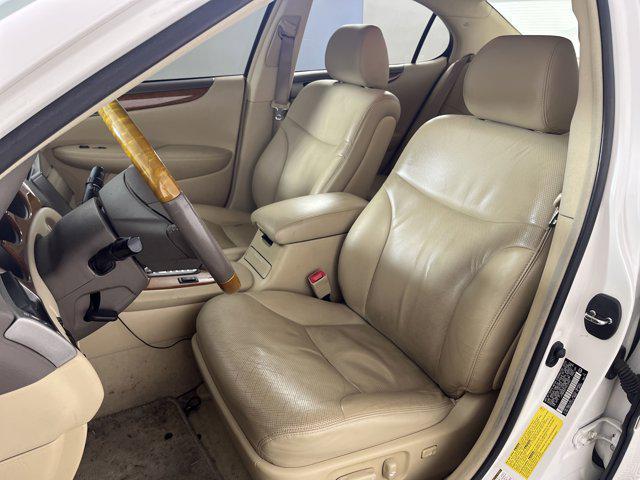 used 2005 Lexus ES 330 car, priced at $11,000
