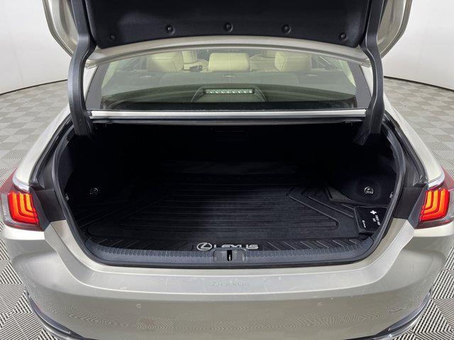 used 2019 Lexus ES 300h car, priced at $23,000