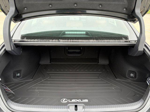 new 2025 Lexus ES 300h car, priced at $56,834