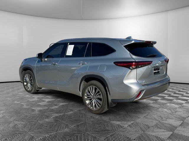 used 2021 Toyota Highlander car, priced at $36,000