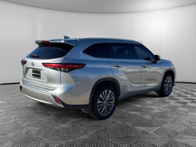 used 2021 Toyota Highlander car, priced at $36,000