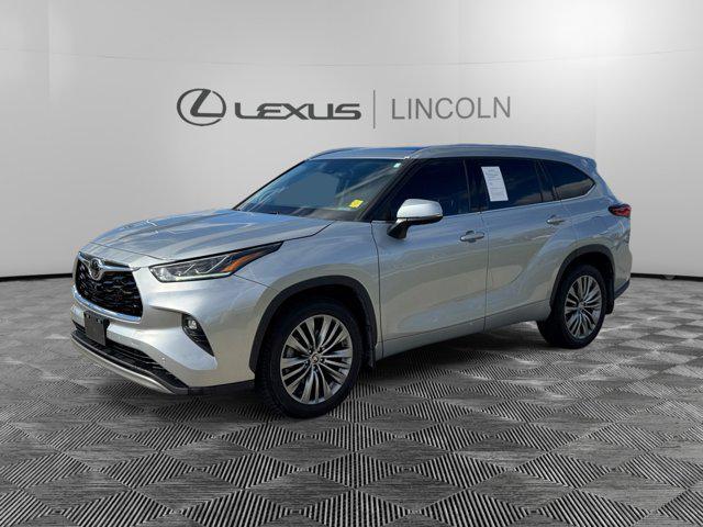 used 2021 Toyota Highlander car, priced at $36,000