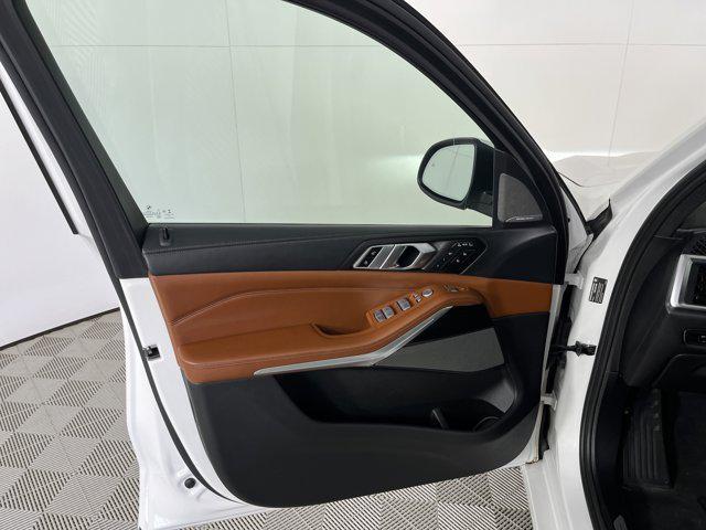 used 2023 BMW X7 car, priced at $60,000