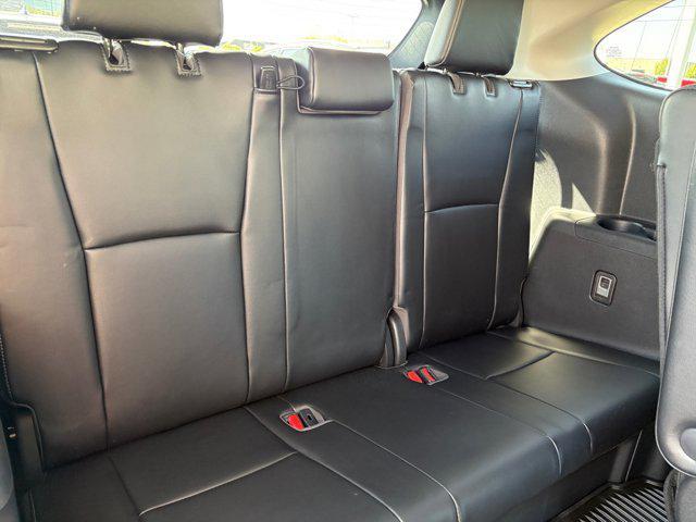 used 2022 Toyota Highlander car, priced at $41,900