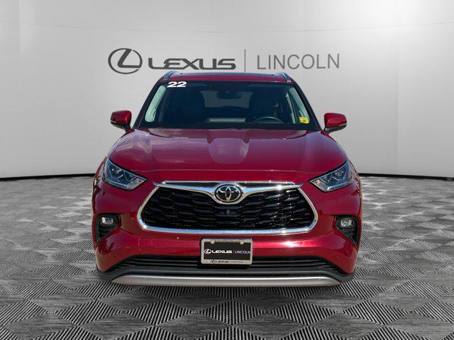 used 2022 Toyota Highlander car, priced at $41,900