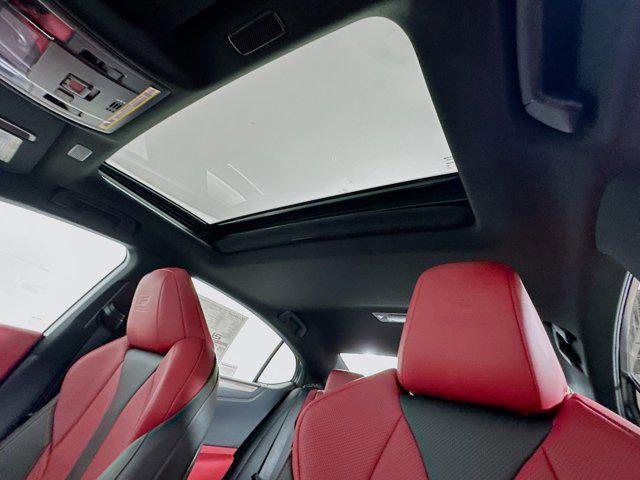 new 2025 Lexus ES 350 car, priced at $55,044