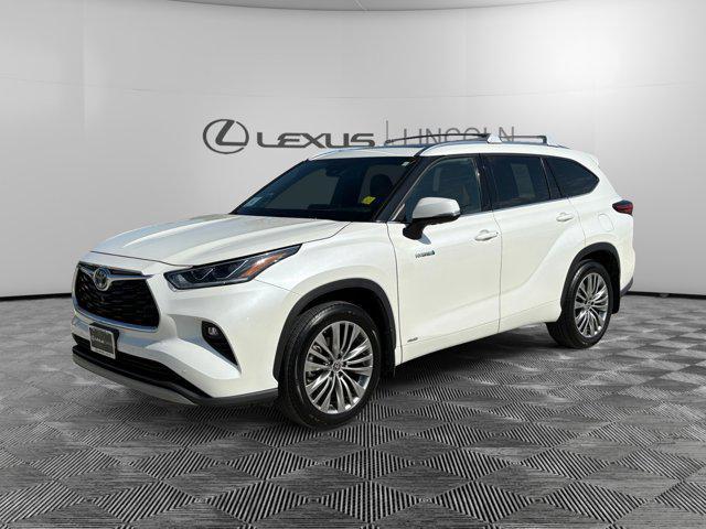 used 2021 Toyota Highlander Hybrid car, priced at $38,200