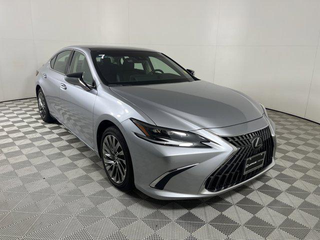 used 2025 Lexus ES 350 car, priced at $50,800