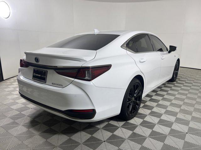 used 2025 Lexus ES 300h car, priced at $49,000