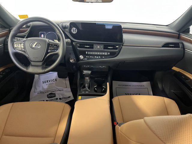used 2025 Lexus ES 300h car, priced at $49,000