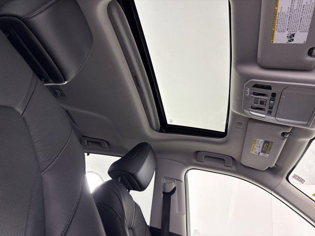 used 2021 Toyota Highlander car, priced at $32,500