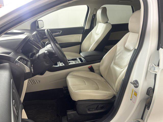 used 2022 Ford Edge car, priced at $30,000