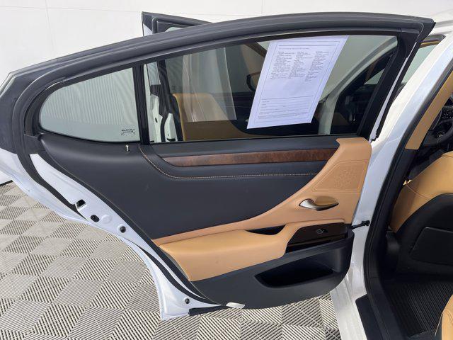 used 2022 Lexus ES 350 car, priced at $39,300