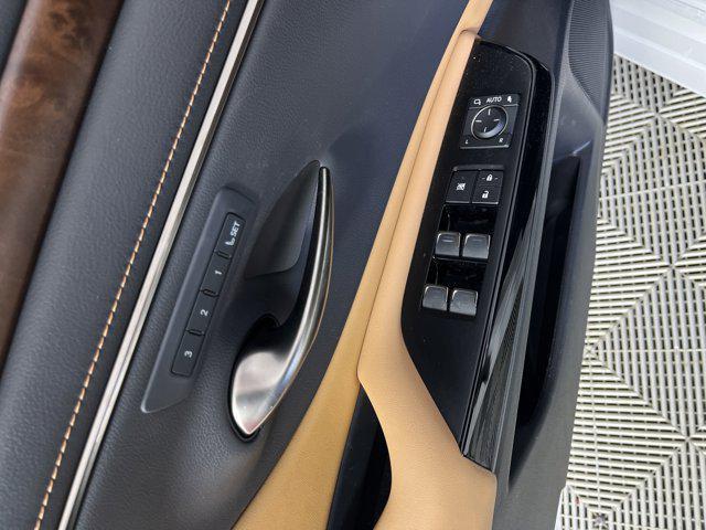 used 2022 Lexus ES 350 car, priced at $39,300