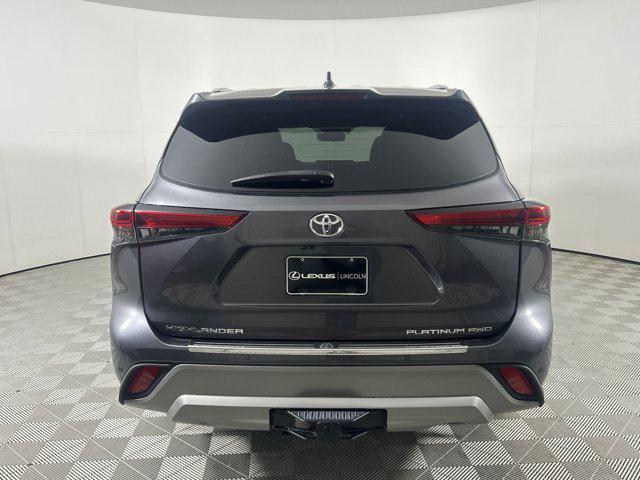 used 2021 Toyota Highlander car, priced at $36,000
