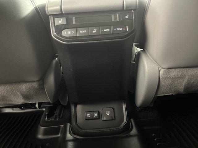 used 2021 Toyota Highlander car, priced at $36,000