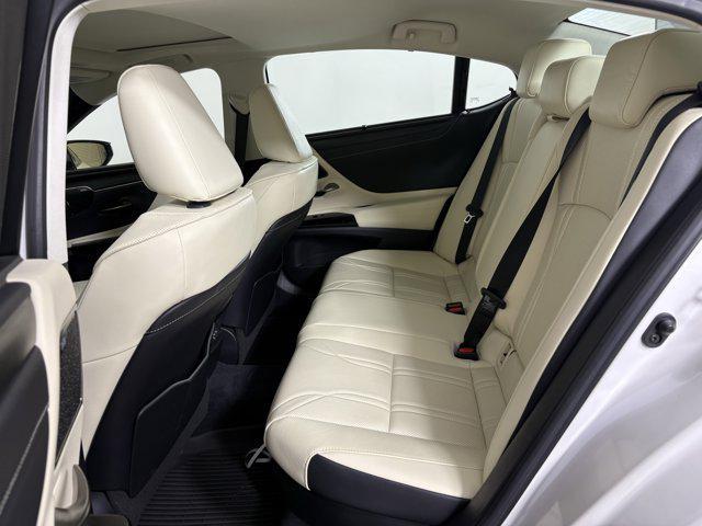 used 2022 Lexus ES 300h car, priced at $43,000