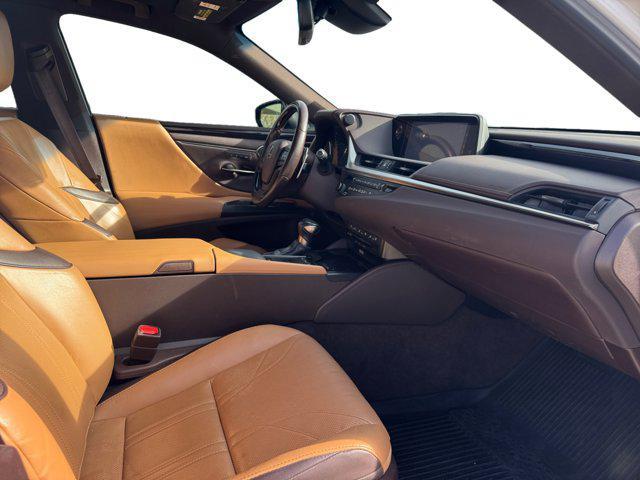 used 2020 Lexus ES 300h car, priced at $31,000