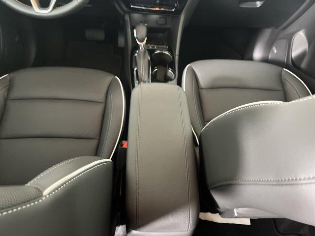 used 2025 Buick Encore GX car, priced at $29,900