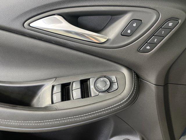 used 2025 Buick Encore GX car, priced at $29,900