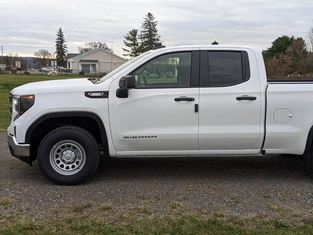 new 2025 GMC Sierra 1500 car, priced at $47,270