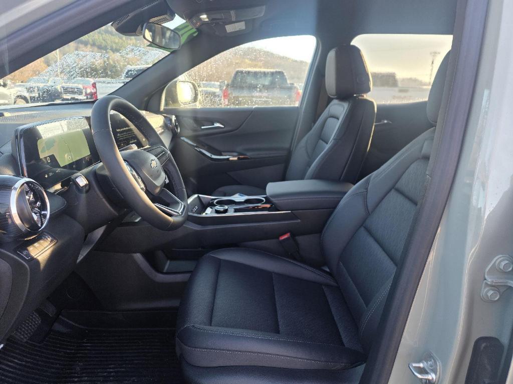 new 2026 Chevrolet Equinox car, priced at $34,810