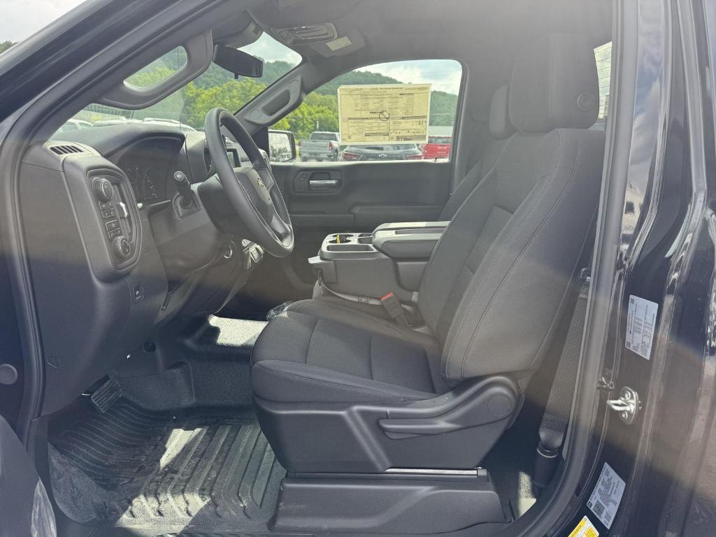 new 2025 Chevrolet Silverado 1500 car, priced at $38,165