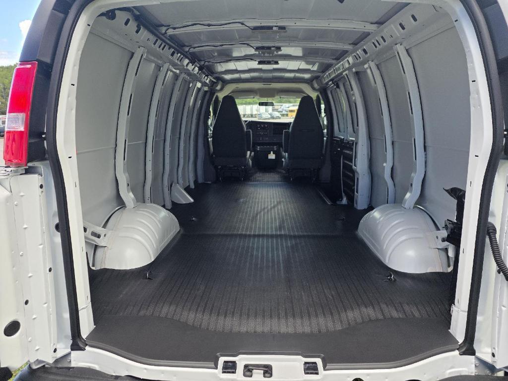 new 2025 GMC Savana 3500 car, priced at $50,995