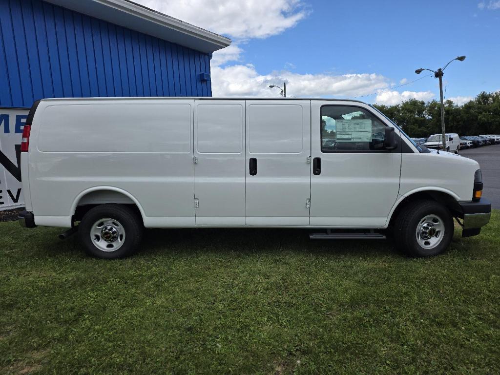 new 2025 GMC Savana 3500 car, priced at $50,995